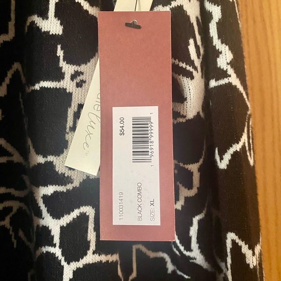 NWT Love Scarlett open cardigan. XL. Black and white print - Picture 4 of 4
